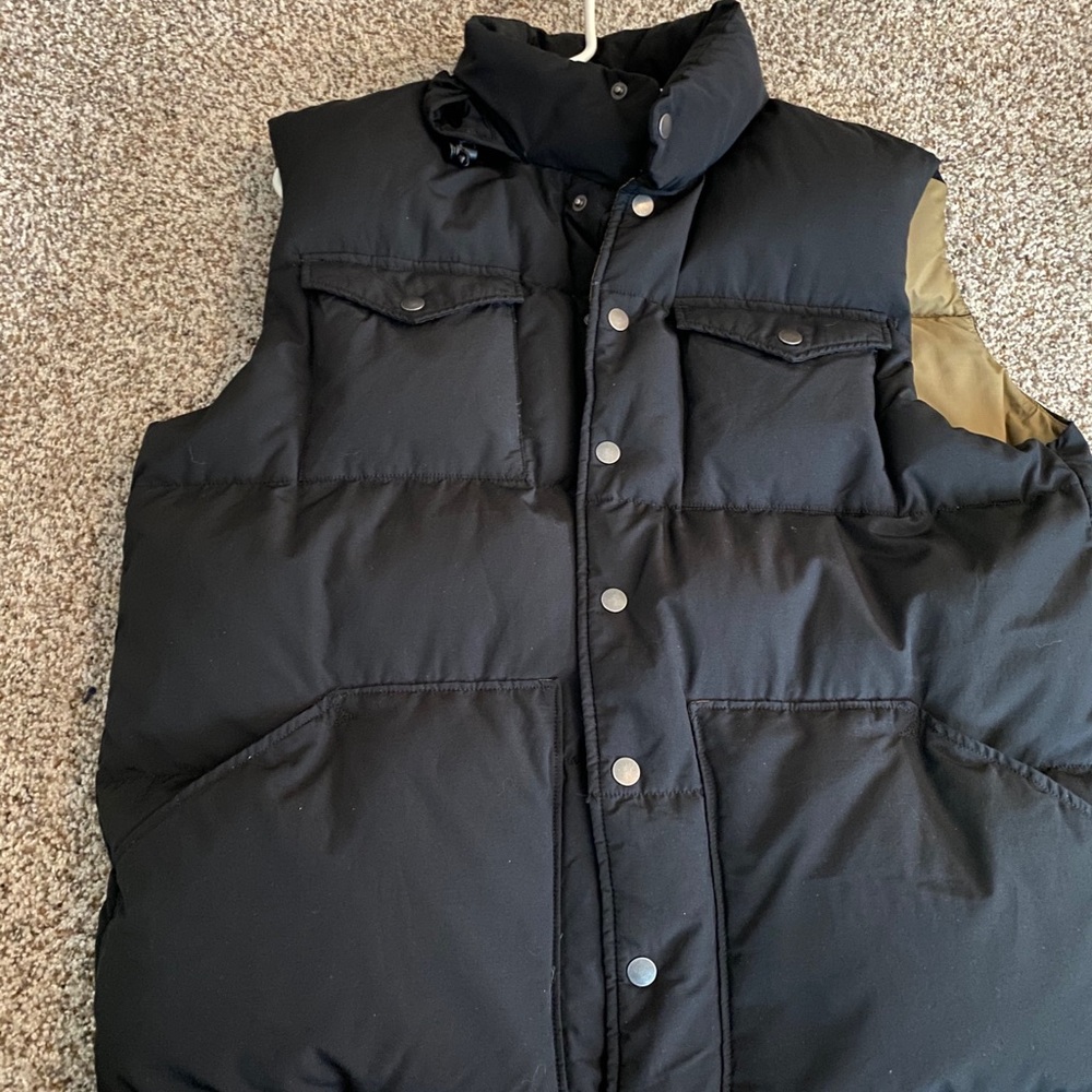 Men’s J. Crew down vest XL